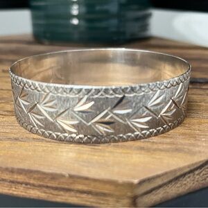 Sterling silver bangle bracelet